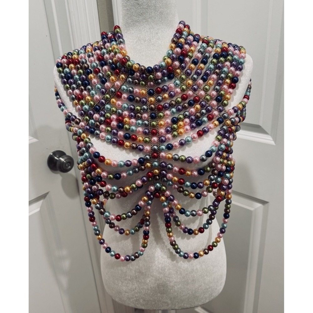 Womens Multi Layered Multicolored Pearl Statement Top One Size Pearl Necklace